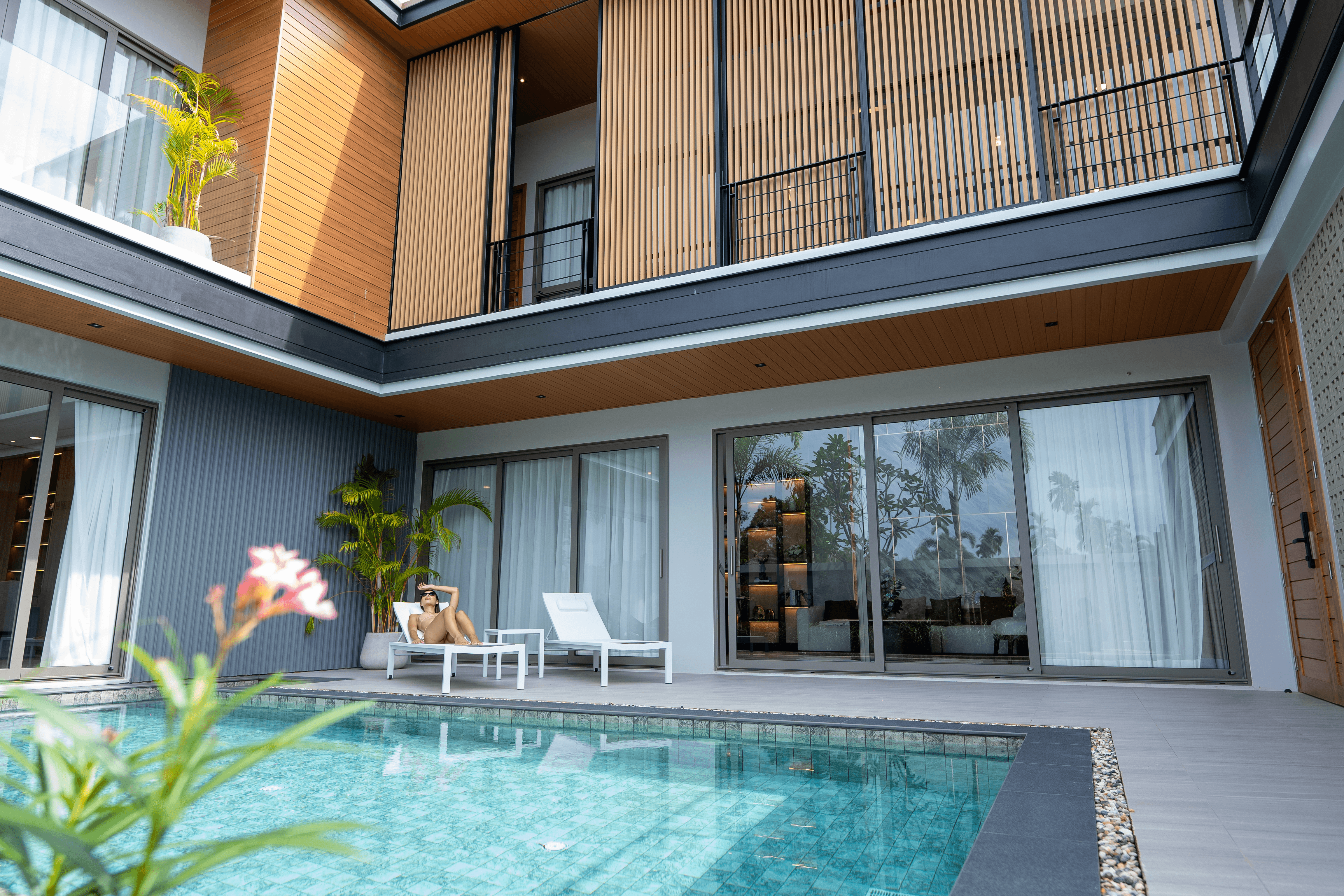 Le Villa Lake 52